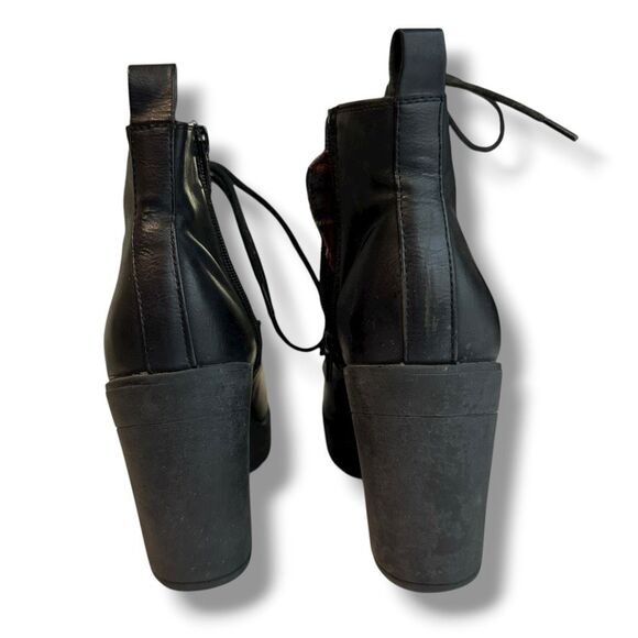 Madden Girl Black Lace-Up Platform Ankle Boots Women's Size 8M - Picture 6 of 9